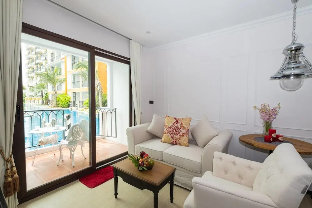 Двухместный номер Deluxe 2 отдельные кровати в The Symphony Suites Pattaya