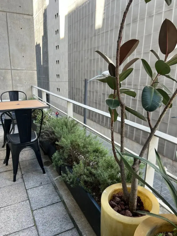 2 Bedrooms Apartment with city view