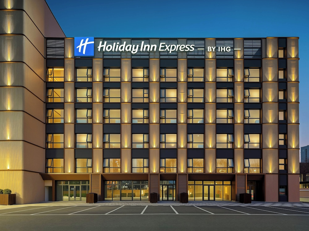 Holiday Inn Express Beijing Lize Business District By Ihg