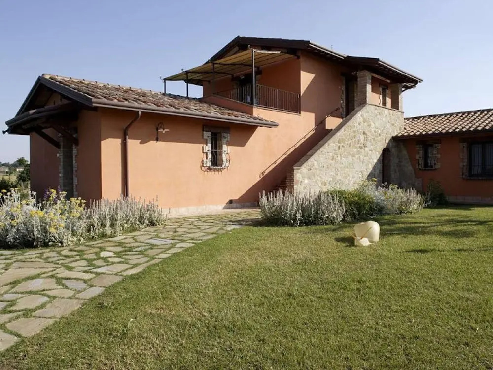 Casa Vacanze a Bettona con Giardino