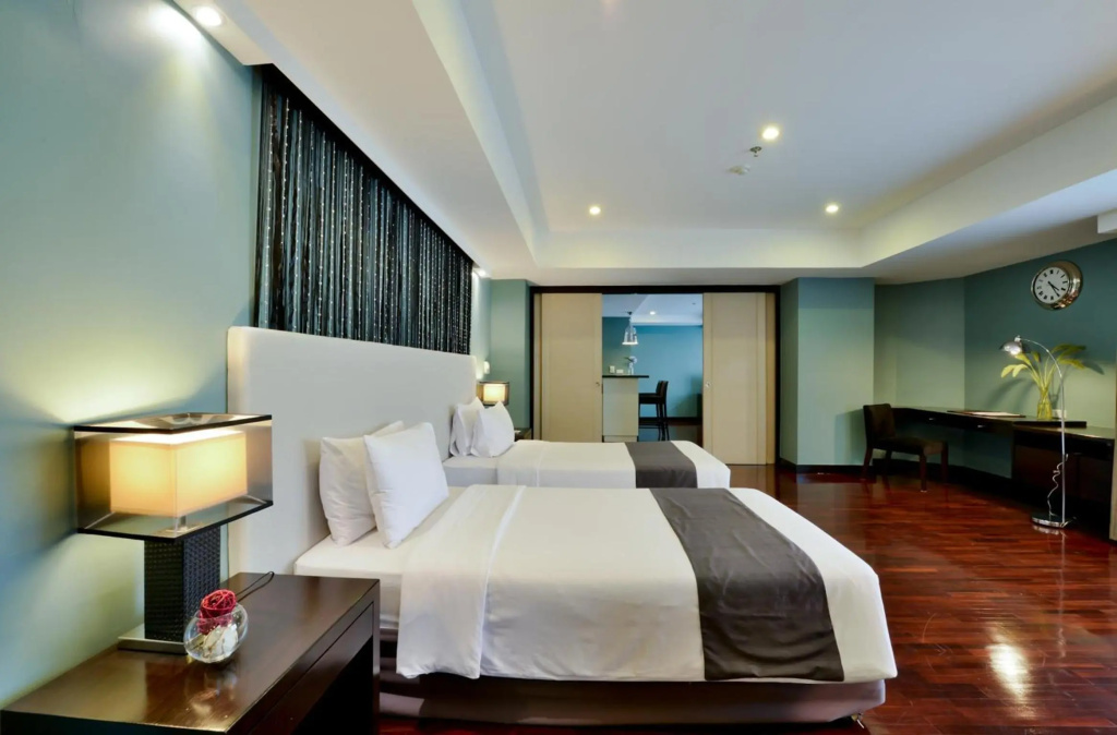 Отель Abloom Exclusive Serviced Apartments в Бангкоке