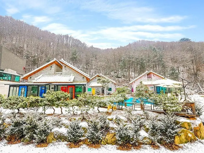 Gapyeong Chunhyang and Bangja