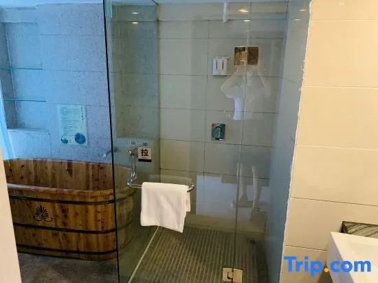Yicheng Lanbowan Hotspring Holiday Hotel - Général