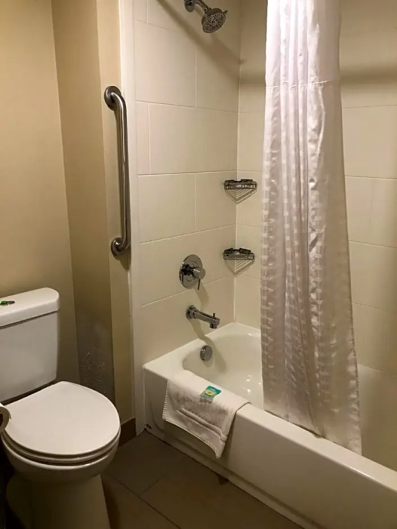 Wingate by Wyndham Grove City - Chambres