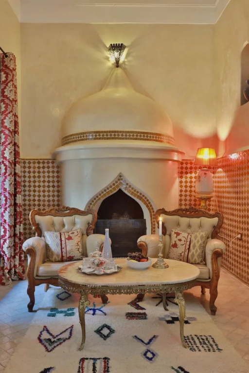 Double Basement Suite (full double bed)