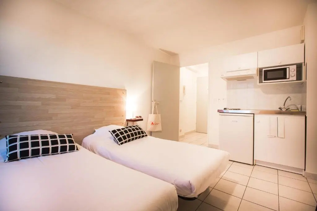Double Studio (twin beds)