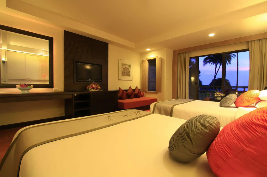 Phuket Marriott Resort & Spa Merlin Beach