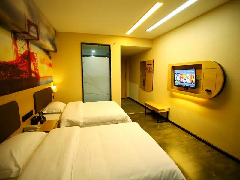 Thank Inn Plus Hotel Yunnan Honghe Gejiu City Renmin Road - Chambres