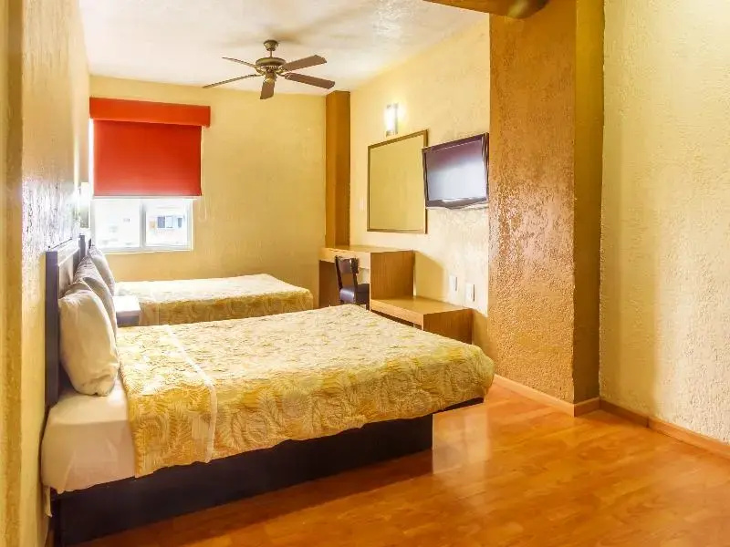 Standard Double room with balcony (twin beds)