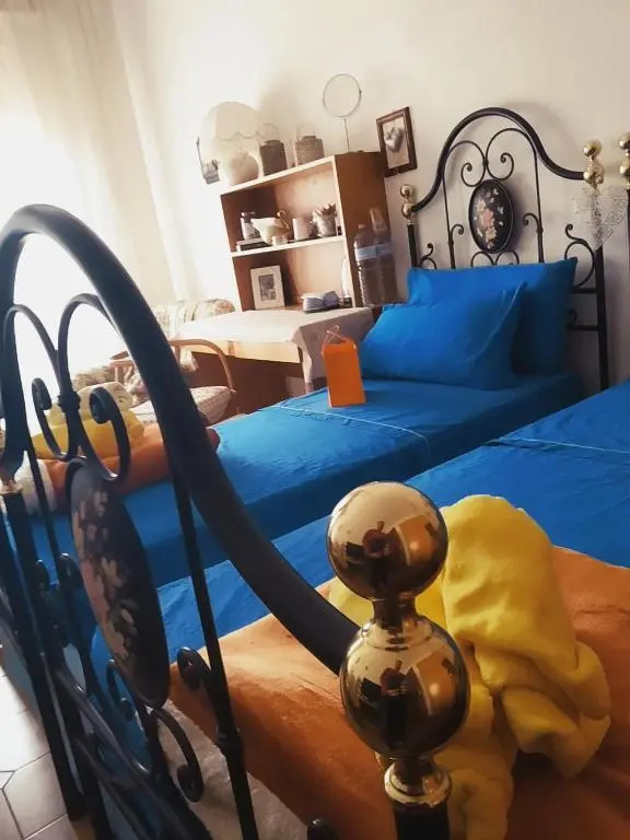 Economy room