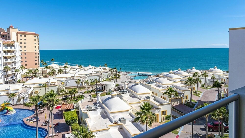 Beautiful 2 Bedroom Beachfront Condo at Las Palmas Resort Bn-601 2 Condo by Redawning
