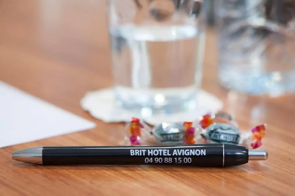 Brit Hotel Avignon Sud - Chambres