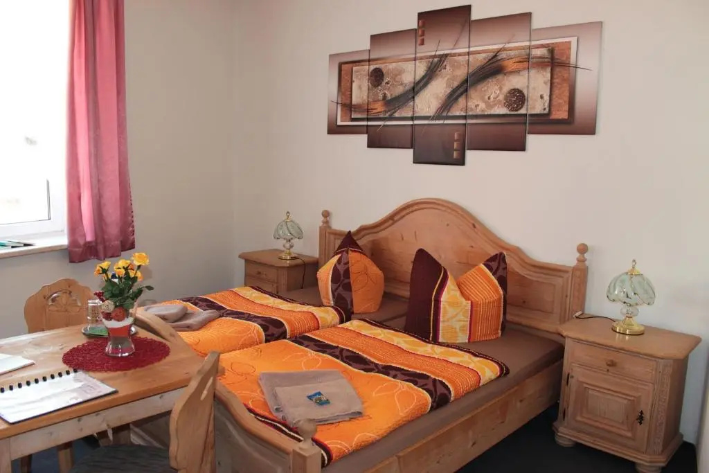 Hotel Stadt Pausa - Chambres