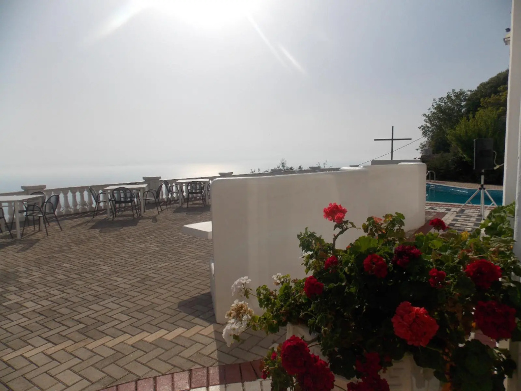 Paradise Hotel - Général