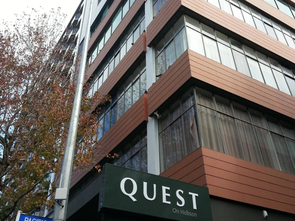 Quest on Hobson
