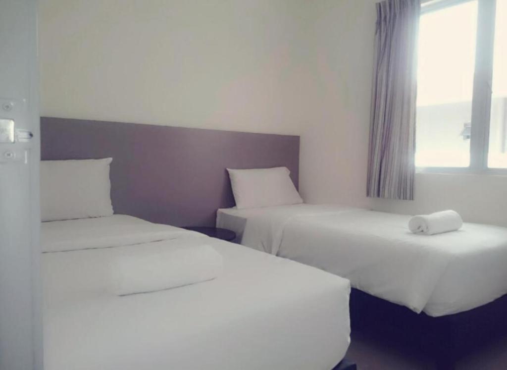 Duta Hotel & Residence