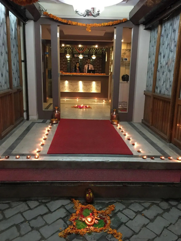Festoon Hotel