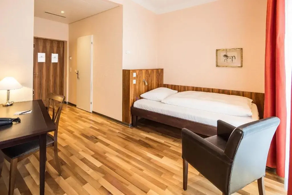 Hotel Schweizerhof Basel - Chambres