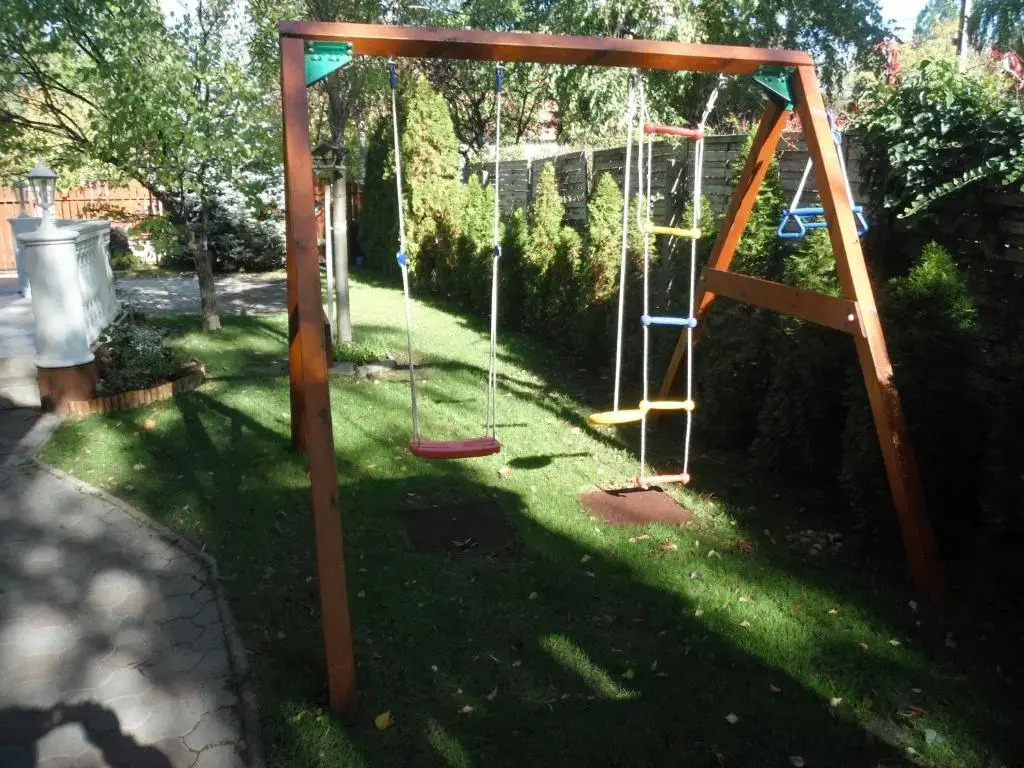 Dessewffy Guesthouse - фото 1