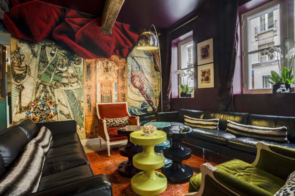 Hôtel du Petit Moulin, Haute Couture hotel by Lacroix 19