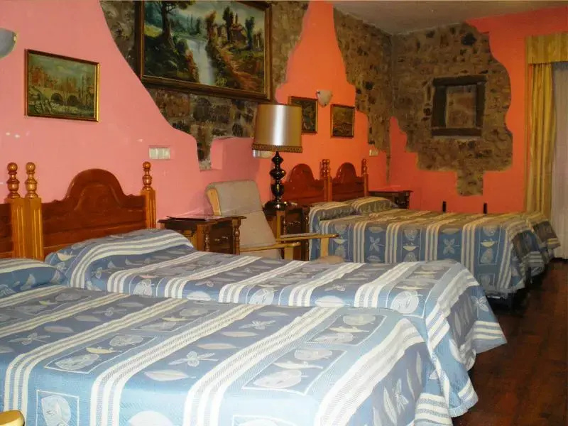 Standard Quadruple room with balcony