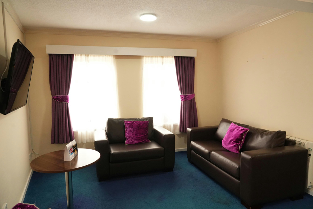 The Continental Hotel, Derby - Général