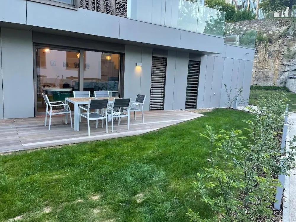 3 bedrooms Terrace Garden Parking