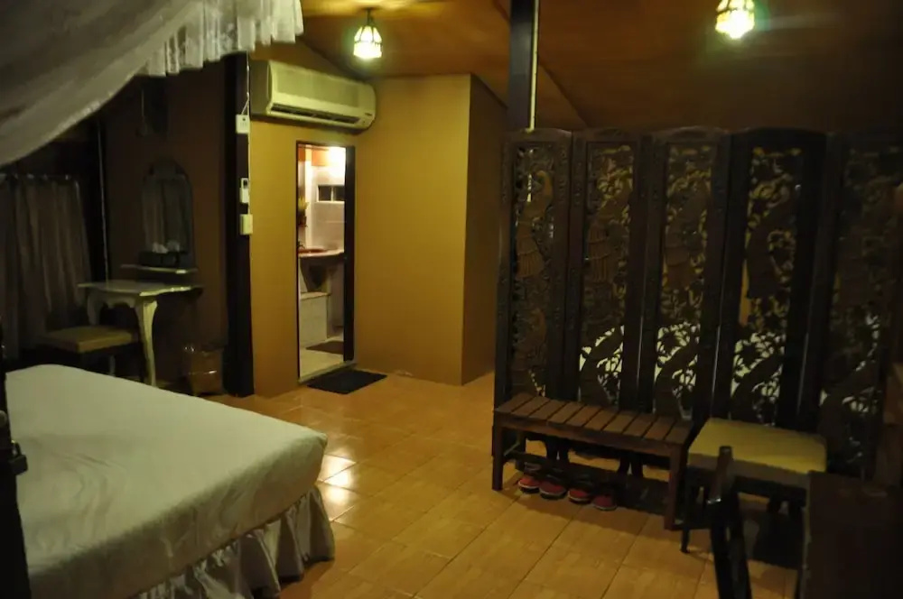 Ruean Thai Hotel - Chambres