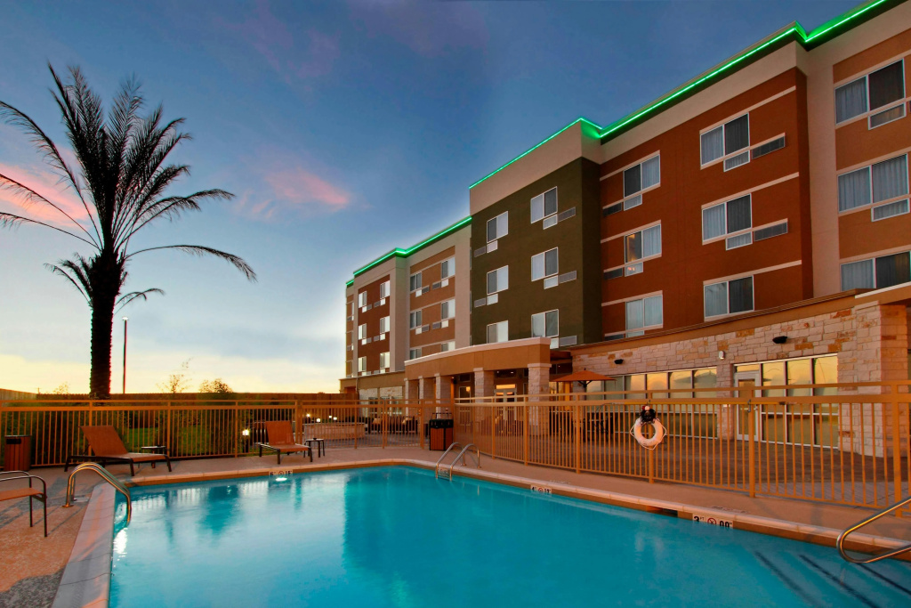 Courtyard by Marriott Victoria - Général