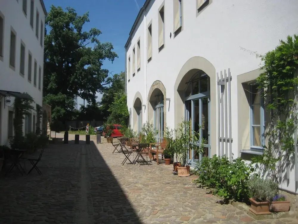 Image 10
