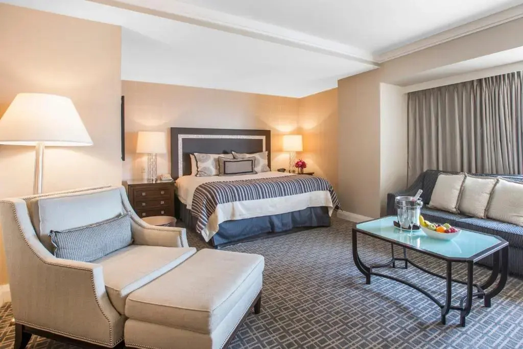 Omni Los Angeles Hotel at California Plaza - Chambres