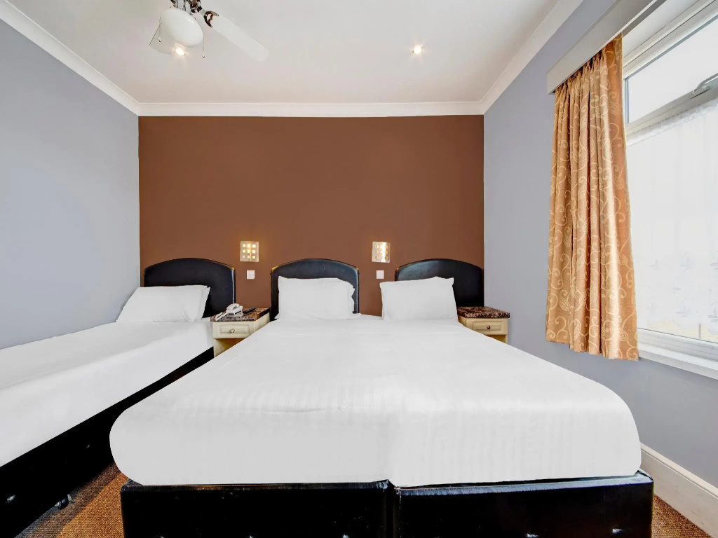 OYO Bostons Manor Hotel, Hanwell London - Chambres