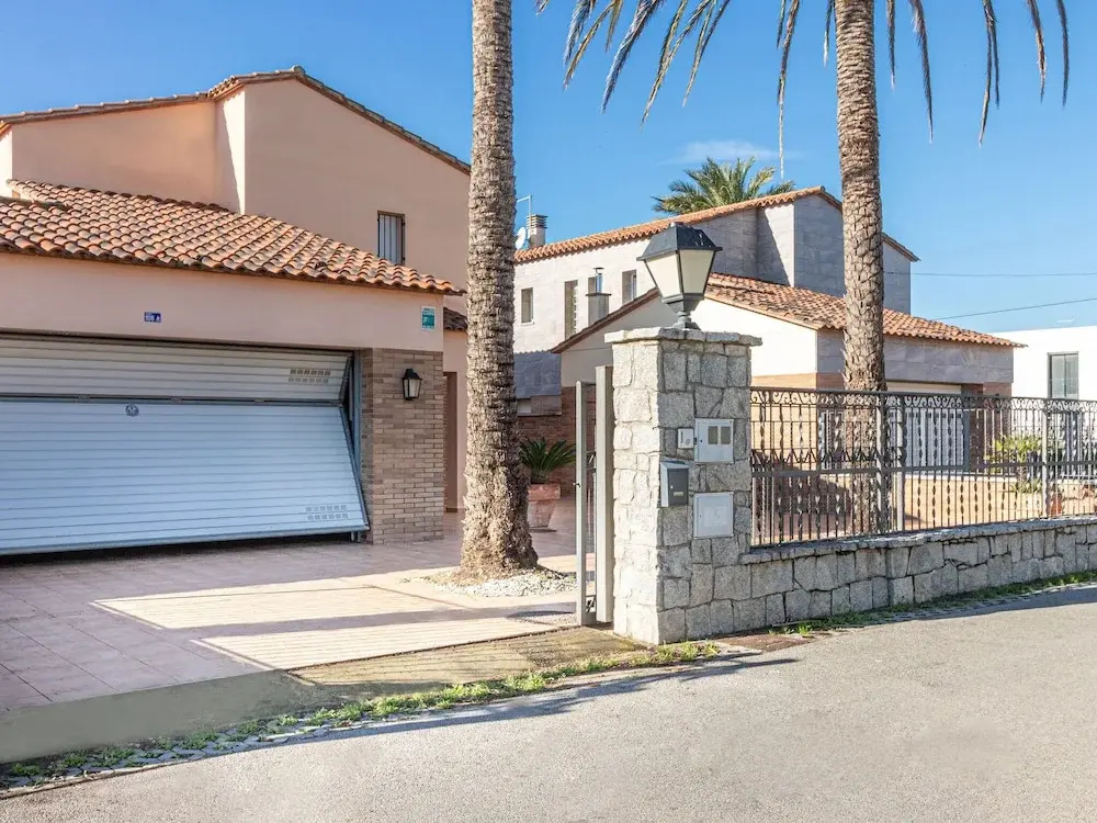 Simplistic Villa in Empuriabrava With Private Pool