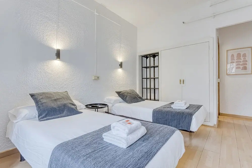 Economy Double room with city view (twin beds)