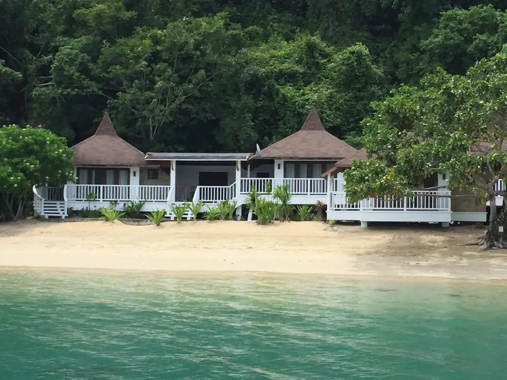 Hunongan Cove