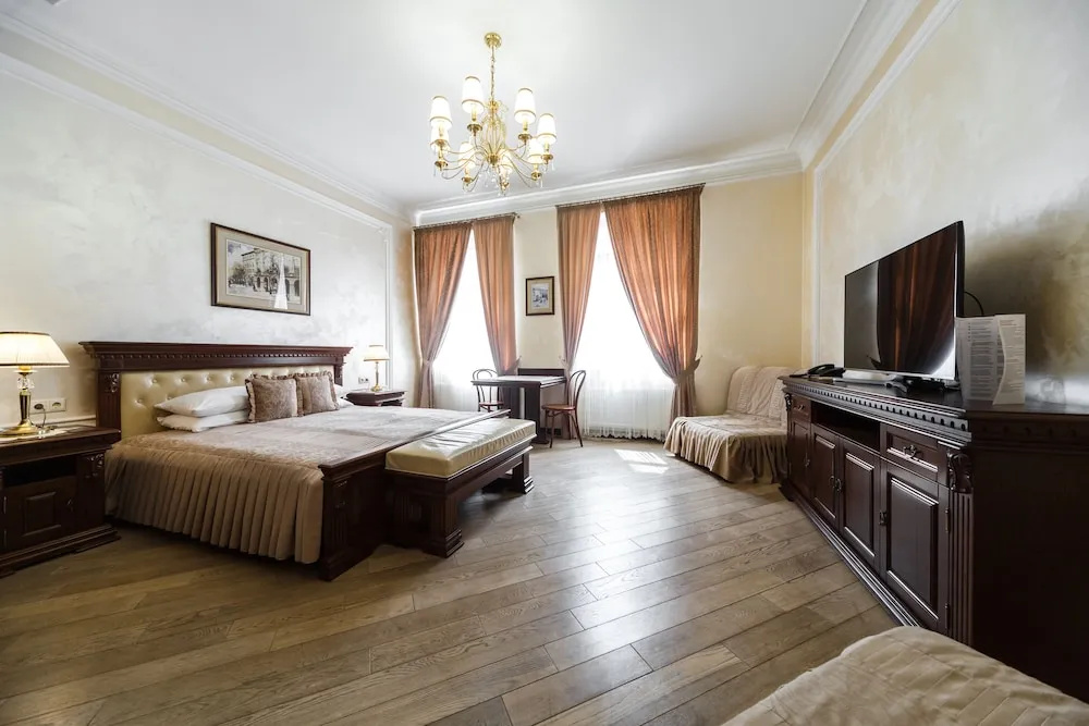 Deluxe Apartment