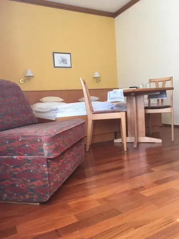 Hotel Garni Zur Post - Chambres