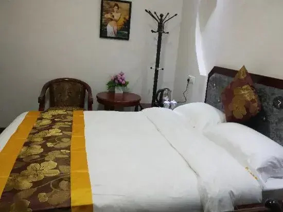 Yilong Supply and Marketing Hotel