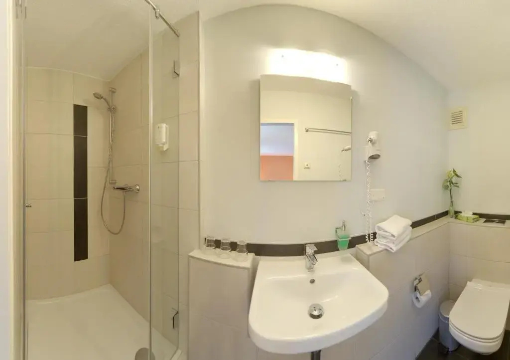 Comfort room