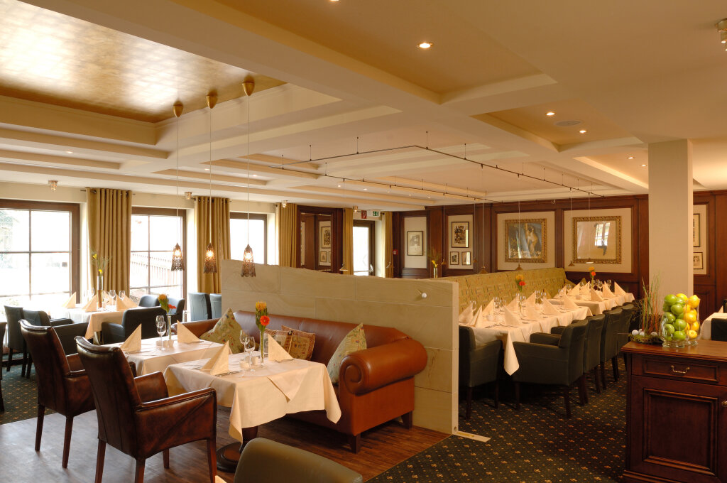 Land & Golf Hotel Stromberg by null