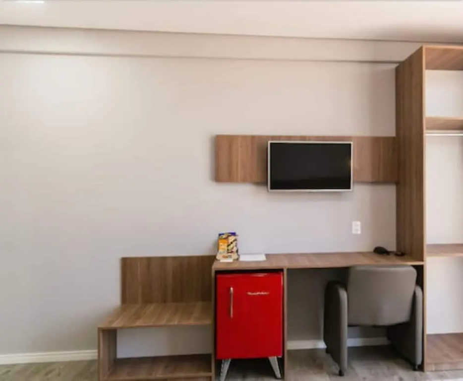 Deluxe Double room (full double bed)