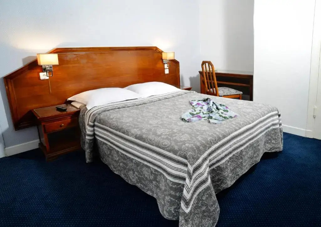 Superior Double room (full double bed)