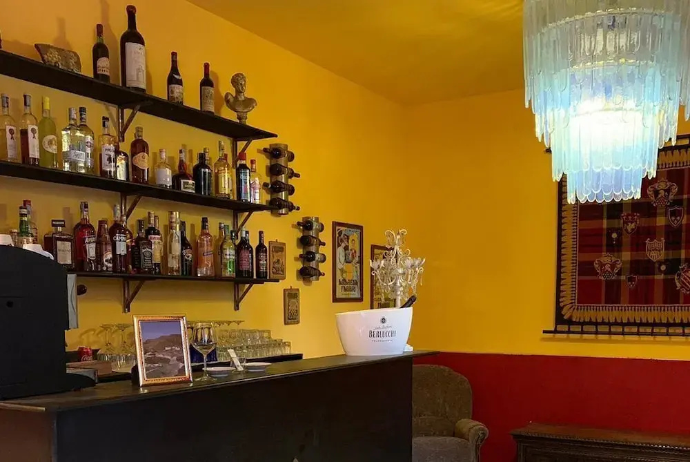 Food & Beverage