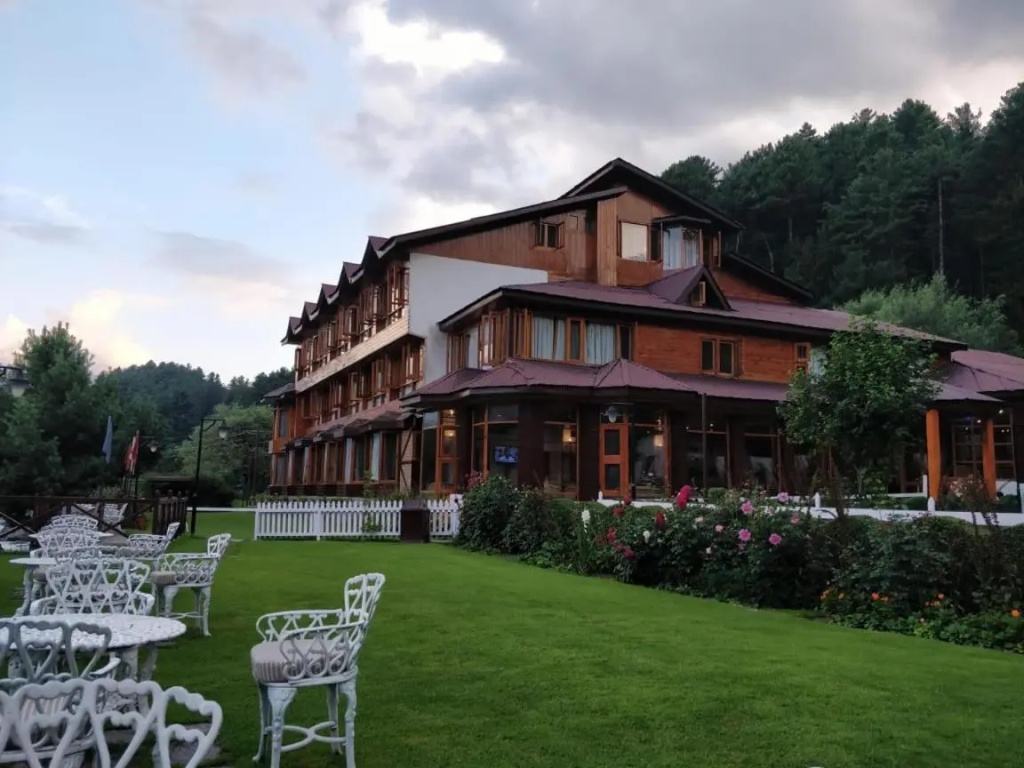 Hotel photo 12