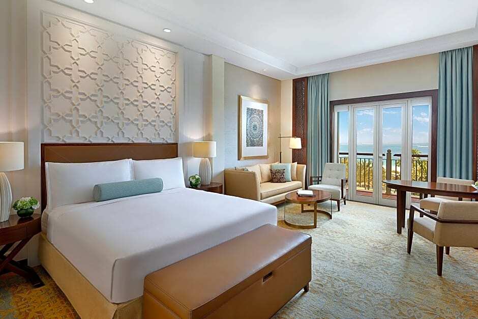 The Ritz-Carlton, Dubai