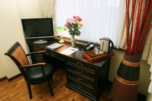 Image 3