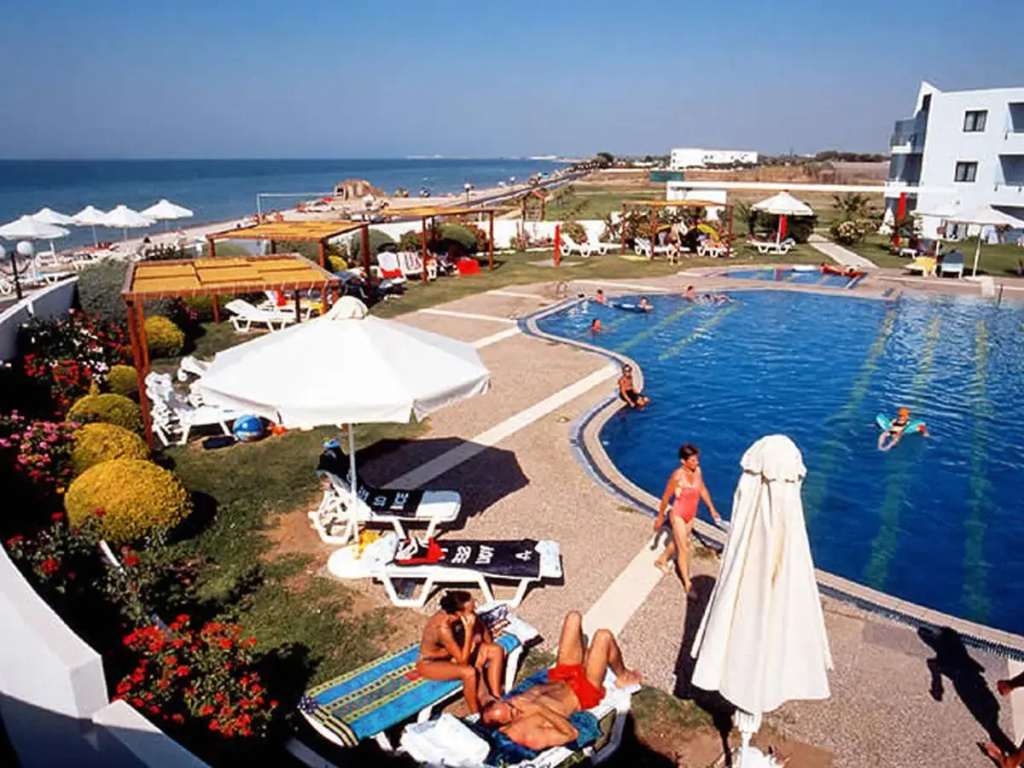 Beach & Waterfront