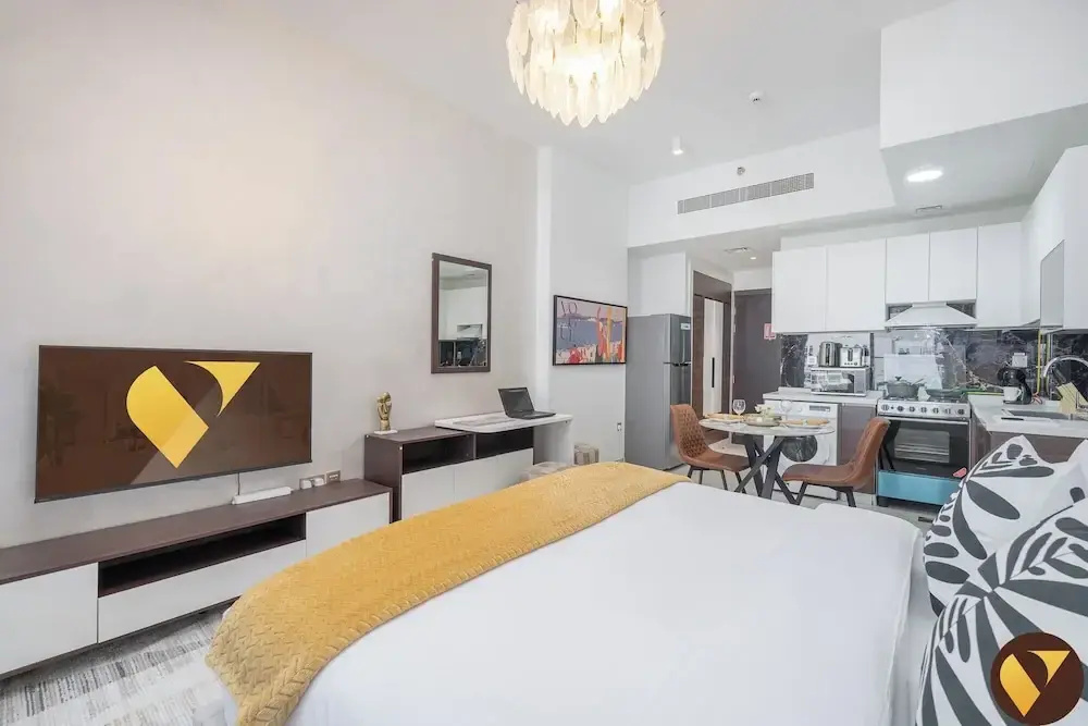 Vogue | Jewelz Residence Arjan near Miracle Garden — фото
