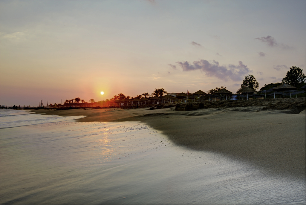 Beach & Waterfront