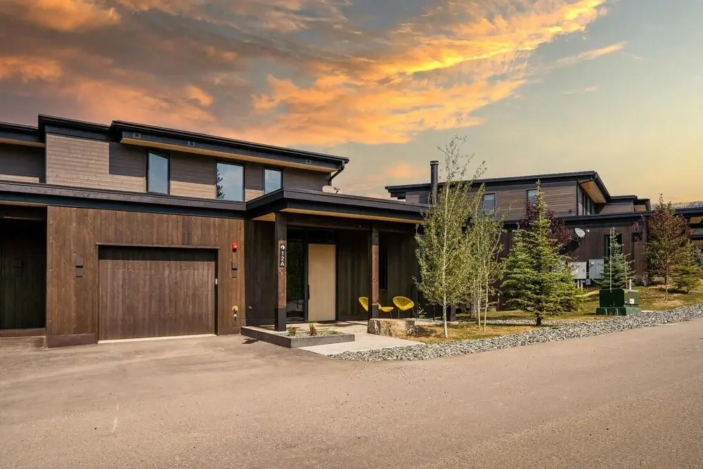 12a Treeline 5 Bedroom Townhouse by Moonlight Basin Lodging